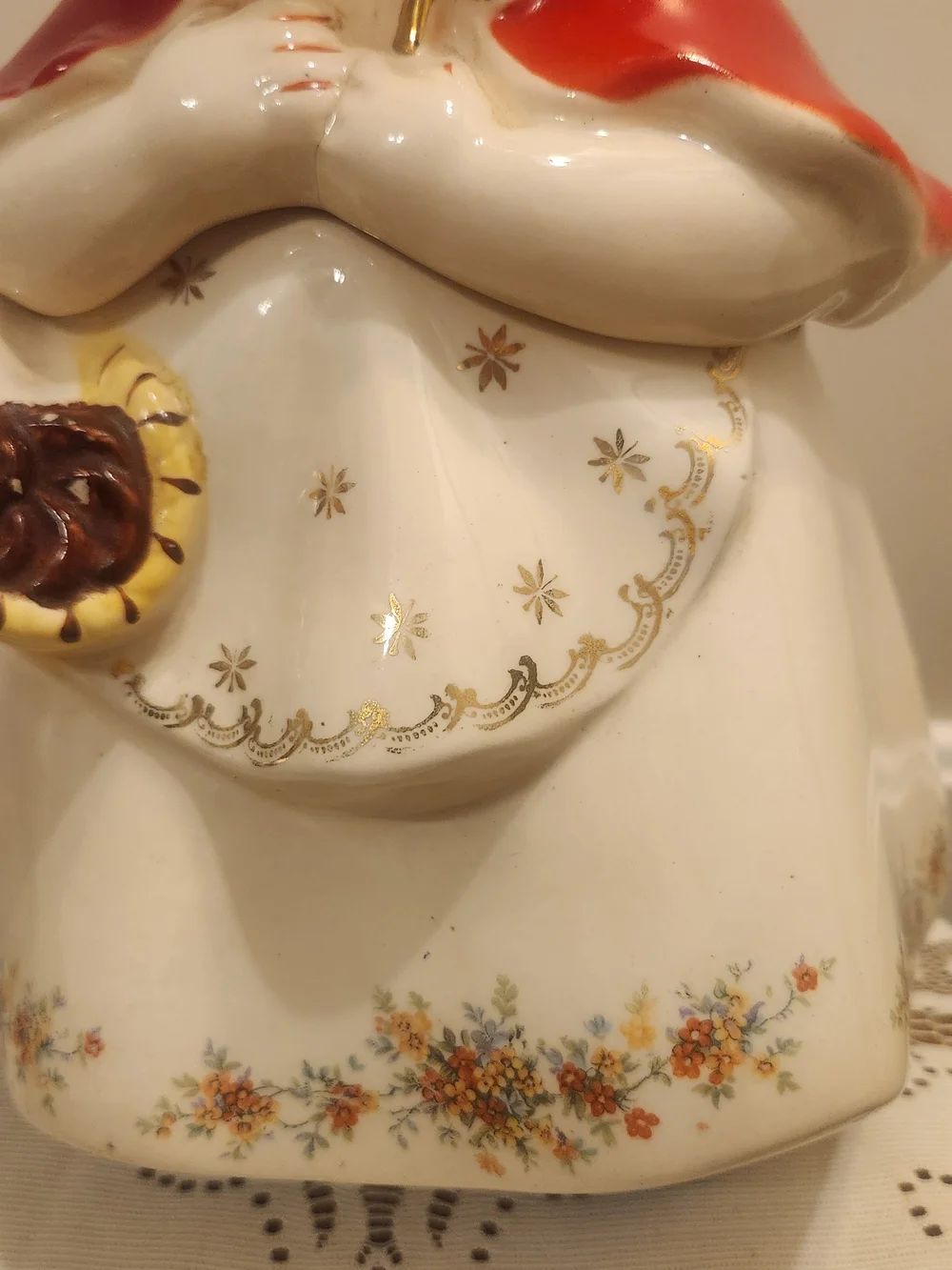 Vintage Hull Pottery / Hull Ware Little Red Riding Hood Cookie Jar #967
